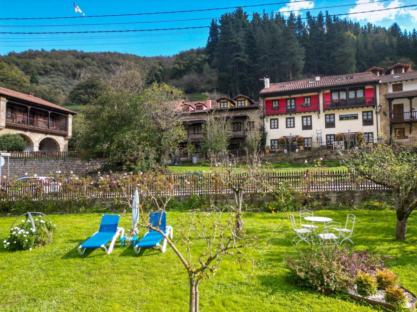 Apartamentos Rio Cubo Косгая Екстер'єр фото